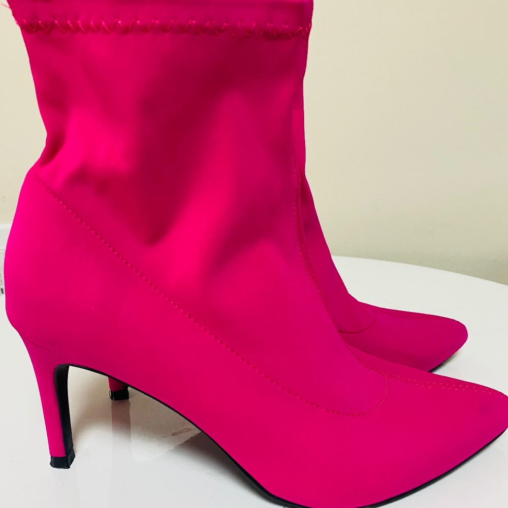 Pink boots heeled- gently used